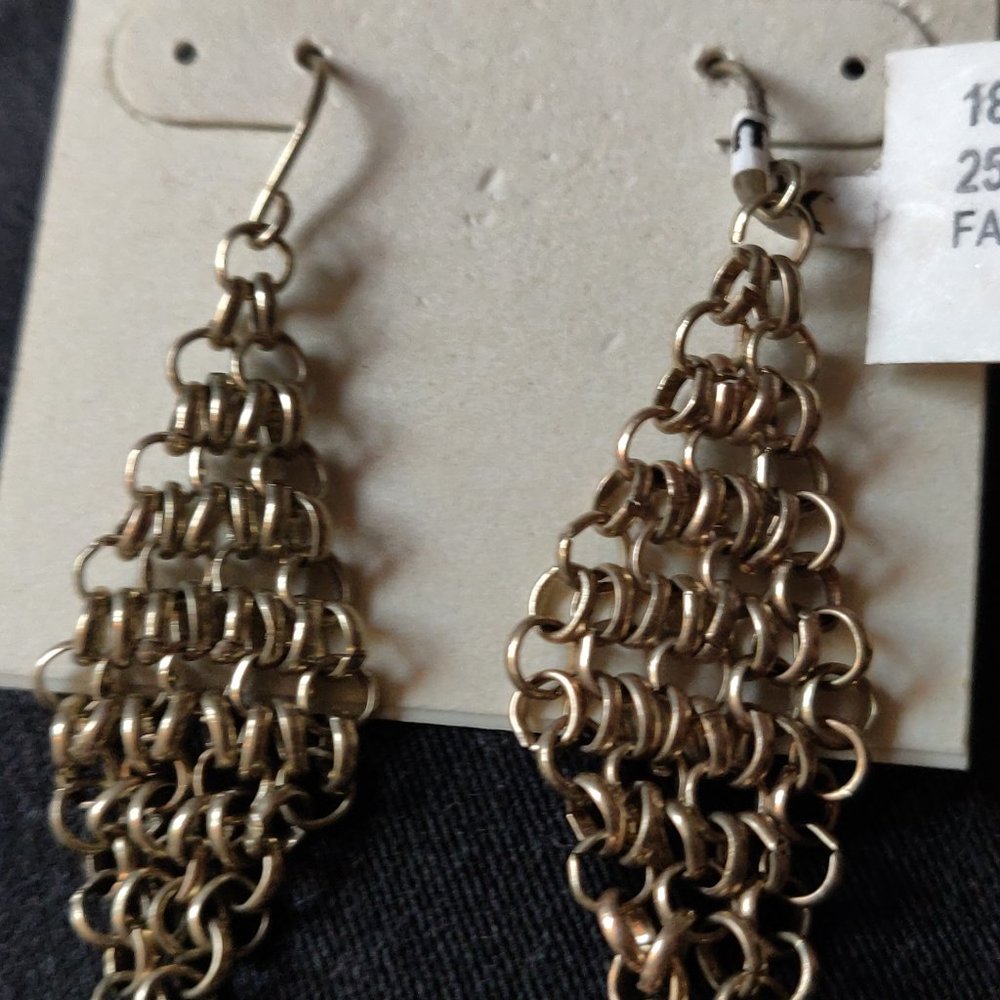 KENNETH COLE DANGLE EARRINGS